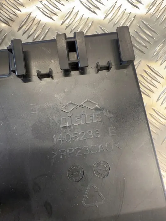 Ligier JS 50 2021 Compartimento do painel image 4