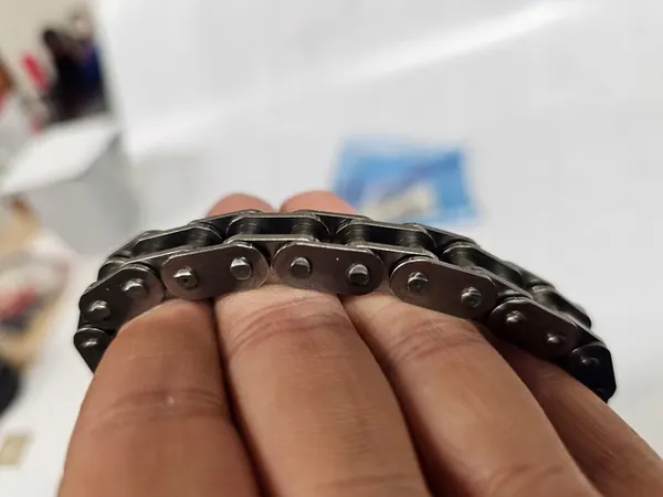 Cadeia de Bomba de Óleo Seat Ibiza IV Fabia 2 Roomster 03E109229 image 5