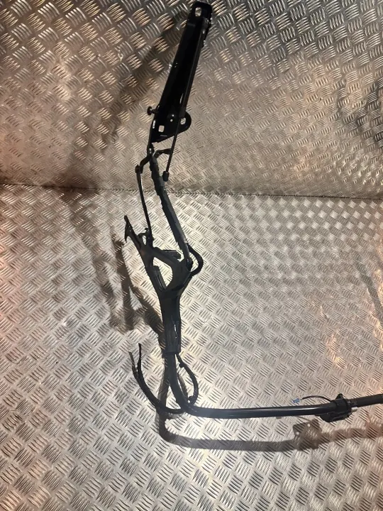 Mercedes-Benz bagageluckfällset OEM A1727500400 image 3