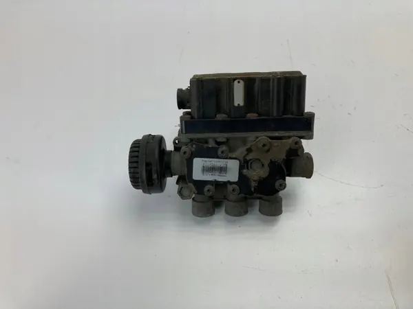 Renault Premium Magnum ECAS Hinterluftventil OEM 5010457434 image 2