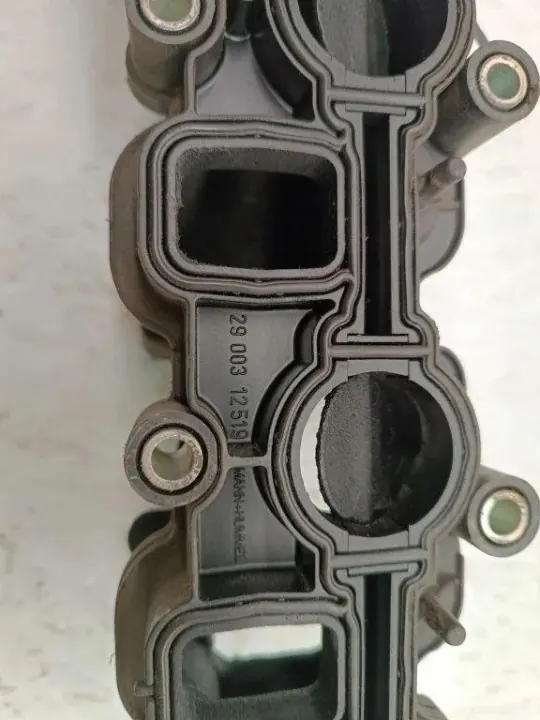 Audi Insugsgrenrör OEM 059129712B 2.99L Diesel image 4