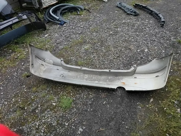 Parachoques trasero Mercedes W169 Clase A OEM 791 - Usado image 5