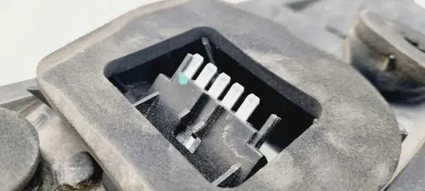 Opel OE Rückleuchtenstecker OEM 89037852A image 3