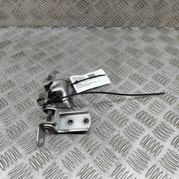 Vänster bakdörrs gångjärnssats TOYOTA PRIUS (_W5_) 6878052031 image 5