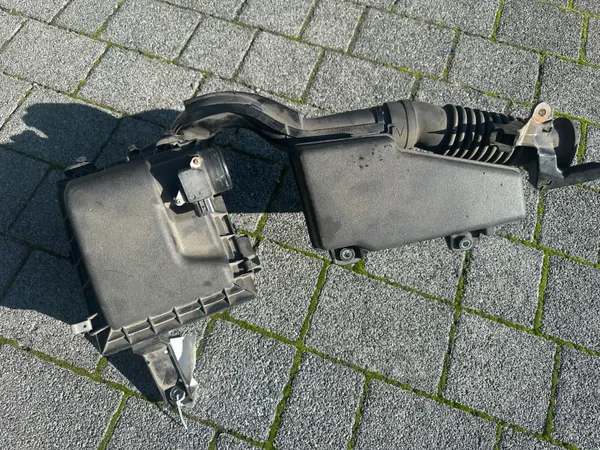 Caixa filtro ar Lexus CT200H OEM 17701-37220 image 2