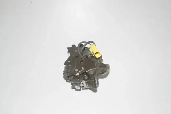 BMW Motorhuvelås OEM 4827425 för 2 Active Tourer image 2