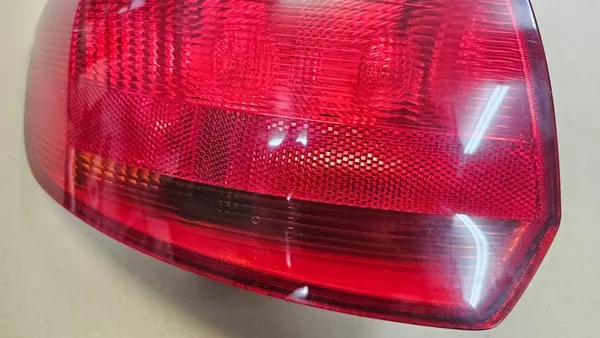 LÁMPARA TRASERA IZQUIERDA AUDI A3 8P 5D SPORTBACK 8P4945095C image 3