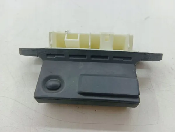 Lexus NX 2017 bakdörrhandtag OEM AMD96601 image 2