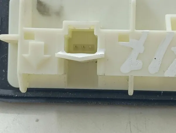Lexus NX 2017 bakdörrhandtag OEM AMD96601 image 5