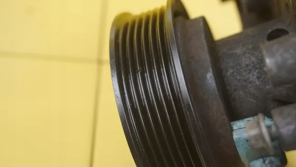 Vattenpump för Opel Insignia Antara Zafira 2.0 CDTI image 4