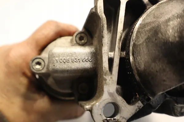 Motor de arranque Renault Megane Scenic III 1.9DCI image 7