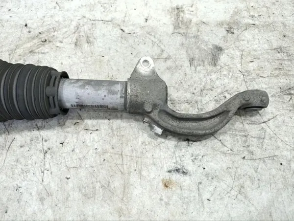 Maserati Levante 2017 Jousitus OEM 06700374370 image 4