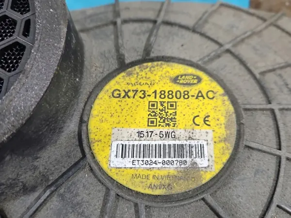 Jaguar XE Kaiutin OEM GX73-18808-AC Käytetty image 3