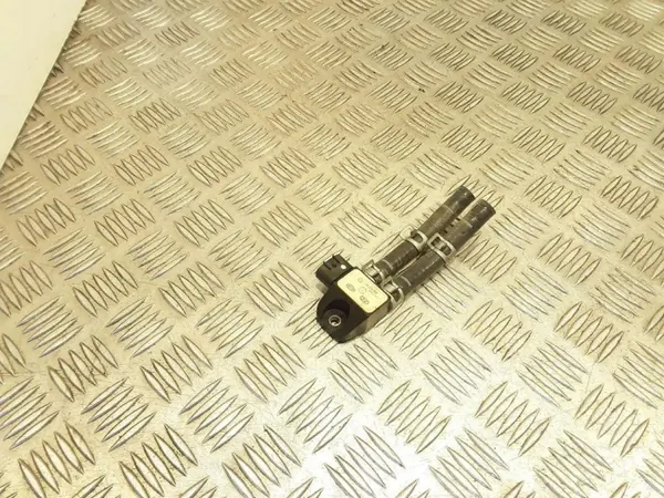 Sensor de presión DPF OEM 392102F600 para Hyundai i40 image 2