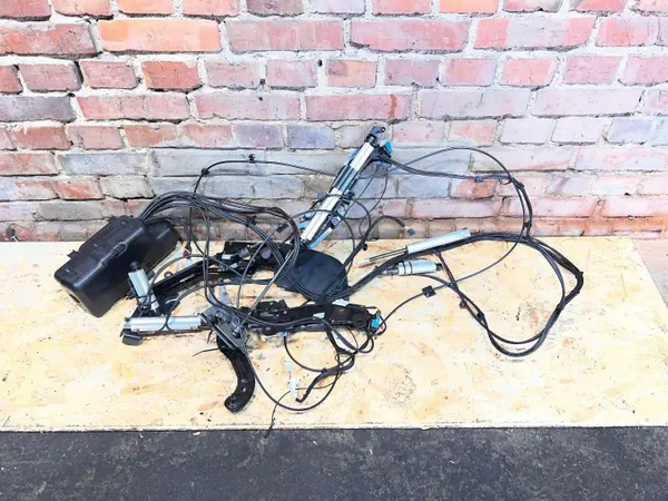 Mercedes-Benz W238 Cabrio Dachpumpe OEM image 9