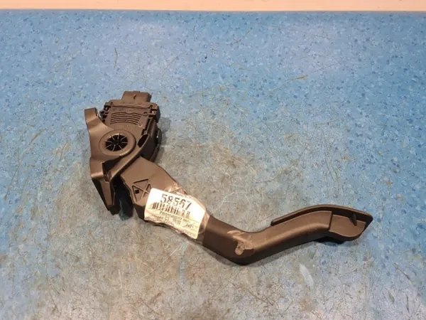 Gasreglagepotentiometer Citroen C3 III Lift 1.2T 9835904480 image 2