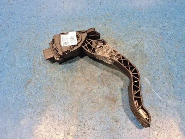 Gasreglagepotentiometer Citroen C3 III Lift 1.2T 9835904480 image 7