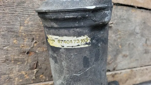 MERCEDES W123 W124 W460 207D Oil Filter Housing 6171840125 image 4