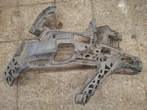 Suporte deslizante para-choques dianteiro esquerdo OEM A2048855165 image 2
