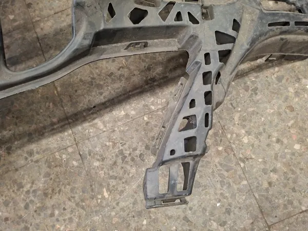 Suporte deslizante para-choques dianteiro esquerdo OEM A2048855165 image 5