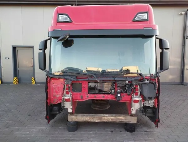 Cabine Scania R NTG OEM 20CR - État Utilisé image 2