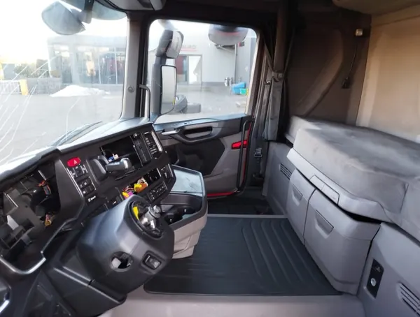 Cabine Scania R NTG OEM 20CR - État Utilisé image 8