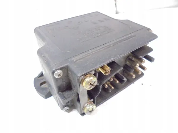 Relais de bougie Mercedes OEM 0035451032 - Occasion image 5
