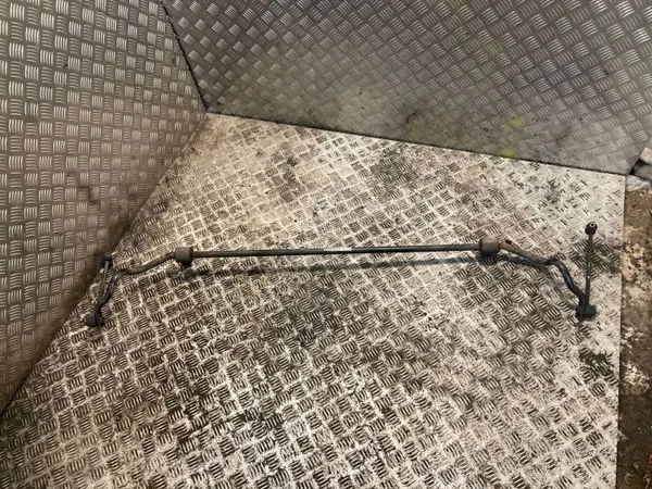 Mercedes-Benz achterstabilisator OEM 2133264500 image 2