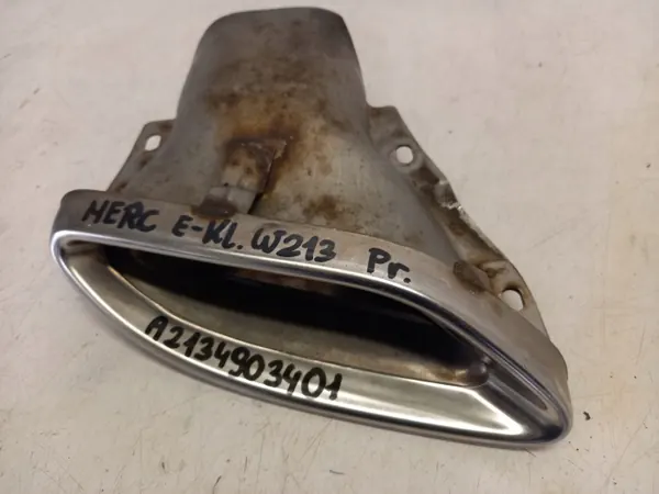 Punta de escape derecha Mercedes W213 OEM A2134903401 image 3