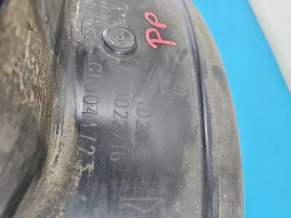 Etupyörän kaari oikea Peugeot 308 II OEM 9819974080 image 3