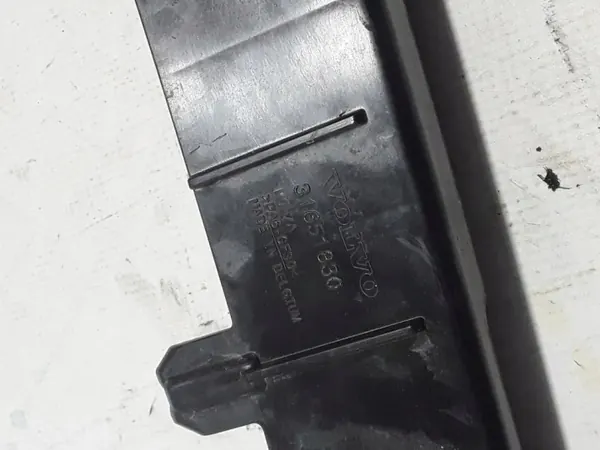 Parte central cinturón delantero OEM 31651830 Volvo S90 II image 3