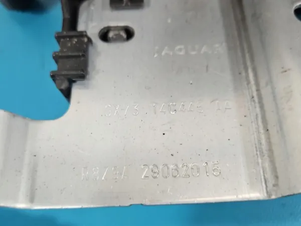 Zekeringkast OEM GX73-14C445-AA voor Jaguar XE X760 image 4