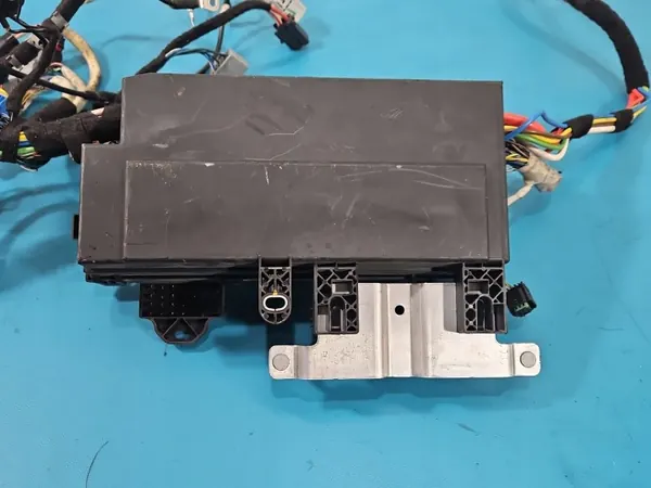 Zekeringkast OEM GX73-14C445-AA voor Jaguar XE X760 image 5