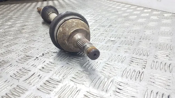 Peugeot 5008 2011 Côté Droit Arbre de Transmission Avant image 3