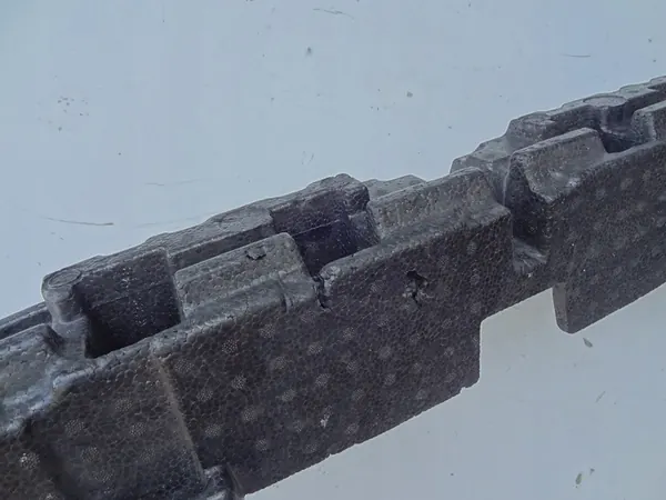 Etupuskuri Vaimentaja VW Touareg 2015-2018 7P6807248B image 5