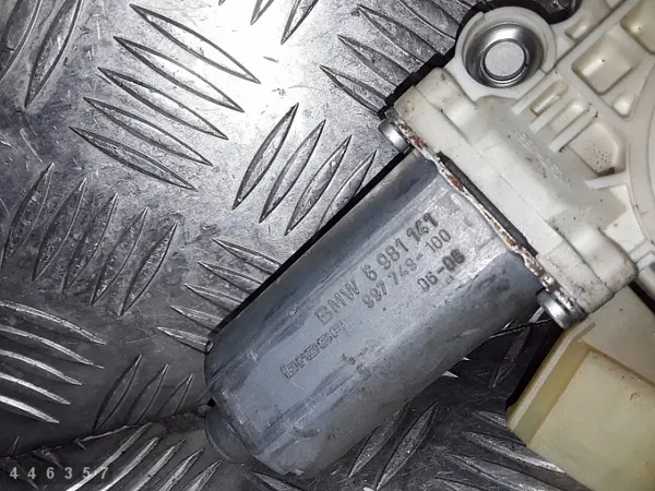 BMW Fönsterregulator OEM 6981141 - Begagnad del image 4
