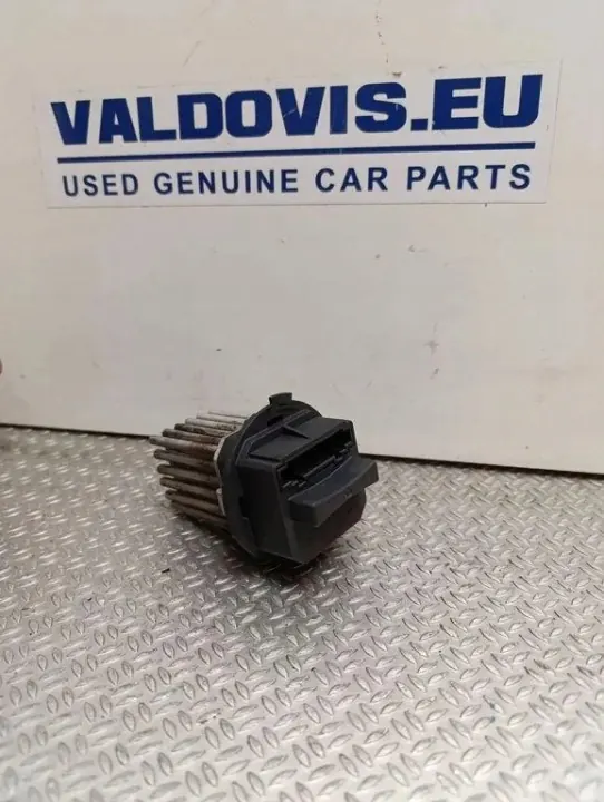 Verwarmingsventilatorrelais OEM G4532002 Mercedes-Benz image 5
