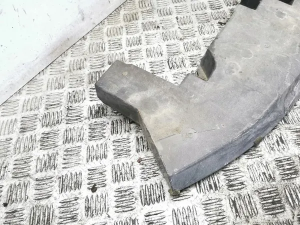 Mazda CX-7 2011 Tampa do para-choque dianteiro / Absorvedor image 2