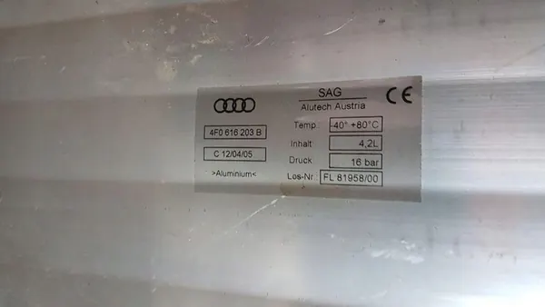 Réservoir de suspension pneumatique Audi A6 S6 C6 2007 OEM 4F0616203B image 2