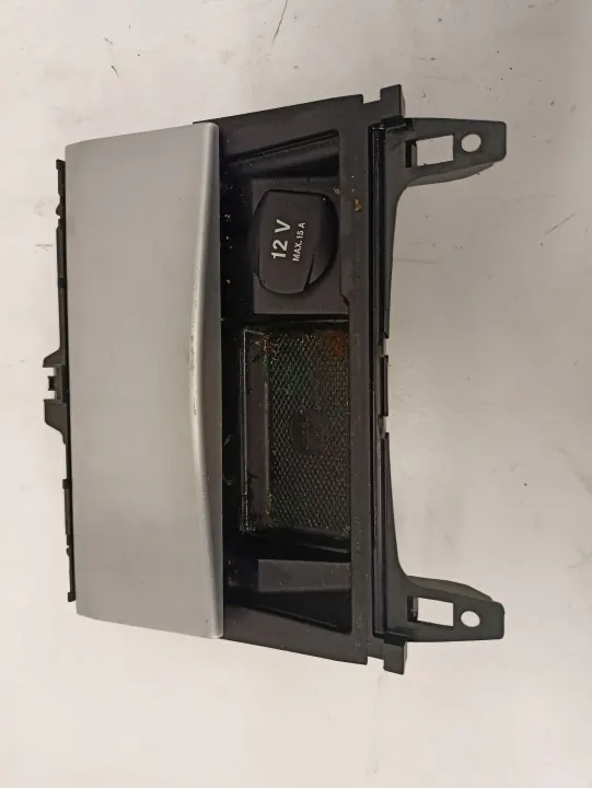 Cendrier Mercedes Classe C 204 OEM 2046801350 image 5