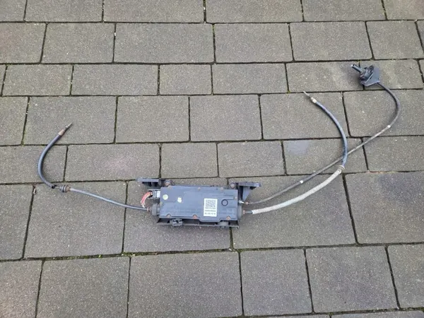 Elektrische Handbremse OEM 8200450852A Renault image 2