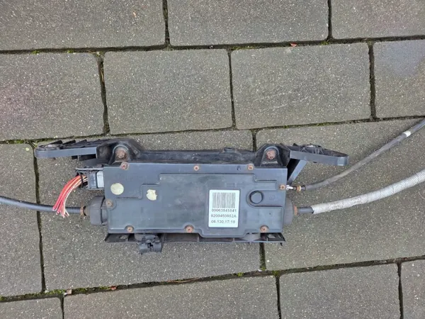 Elektrische Handbremse OEM 8200450852A Renault image 3
