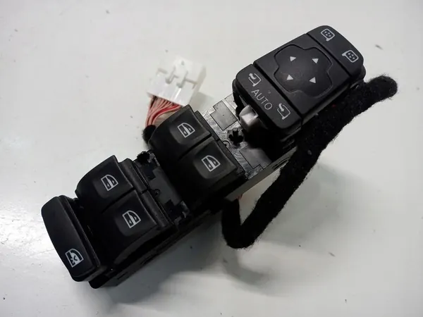 Linkes vorderes Fensterpanel Renault Talisman image 2