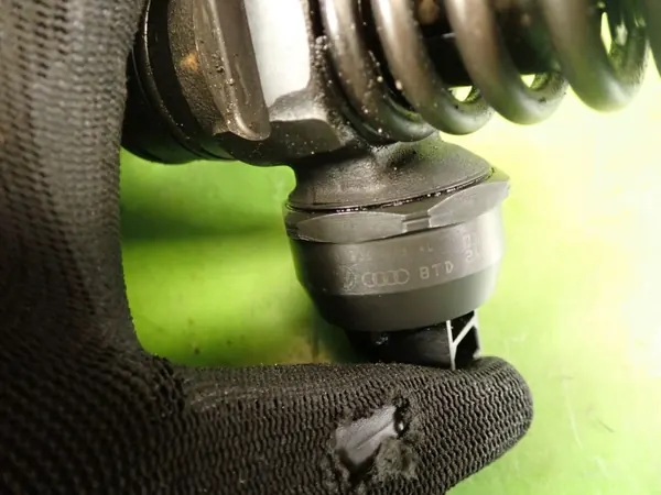 OEM 038130073AJ spolarpump för VW Passat B5 FL image 5