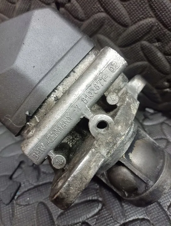 Válvula EGR BMW 2.0D N47 3.0D N57 OEM 7810871 image 3