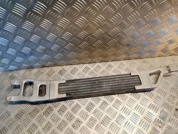 Mercedes-Benz A W169 Getriebeölkühler OEM 1695000200 image 3