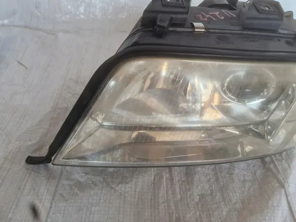 AUDI A6 C5 Linker Scheinwerfer 4B0941029K image 2