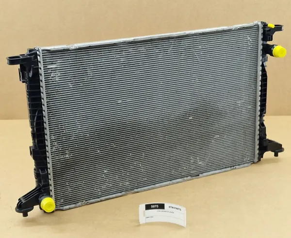 Radiador de agua OEM 8W0121251AD para Audi A4 B9 image 2