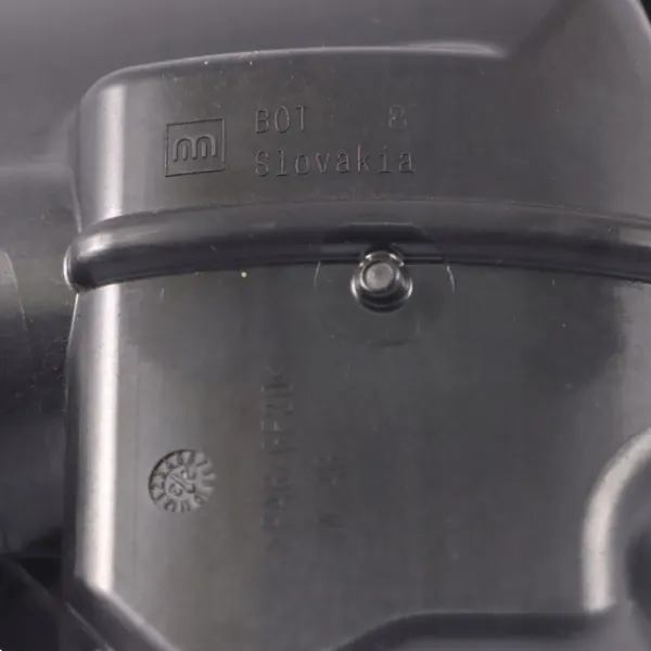 Manguera de Admisión Turbo VW Golf 8 1.5 eTSI OEM 05E129654R image 7