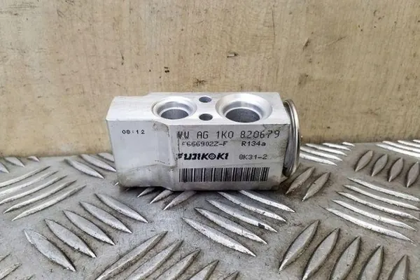 Ilmastointijäähdyttimen venttiili VW TIGUAN 1K2820103 image 4